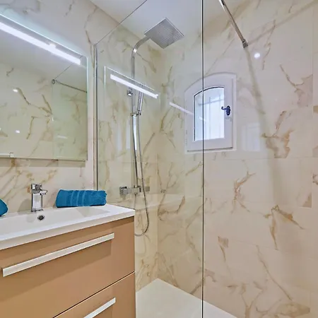 Les Yuccas 2bedrooms - - Close To Beaches - Pool - Tennis 4* 圣特罗佩